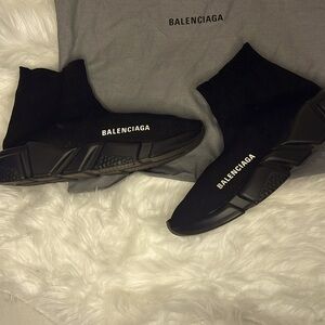 Balenciaga- Women’s speed knit sneakers